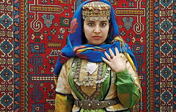  Азербайджанский костюм‎