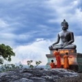 30 октября - Нисхождение Будды с неба Тушита на Землю (Праздник огней)