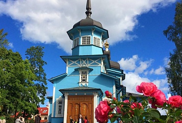 Храм Святого великомученика Димитрия Солунского в Коломягах – Санкт-Петербург