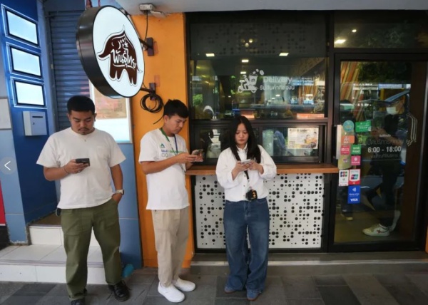 Тайские кофейни сократили содержание сахара в кофейных и чайных напитках за здоровый образ жизни