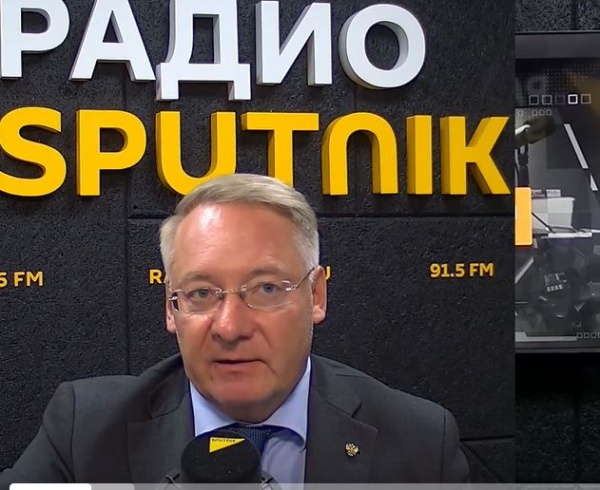 Руководитель регионального отделения общества "Царьград"  в Санкт-Петербурге Вадим Окрушко дал интервью радио Sputnik Санкт-Петербург по итогам круглого стола